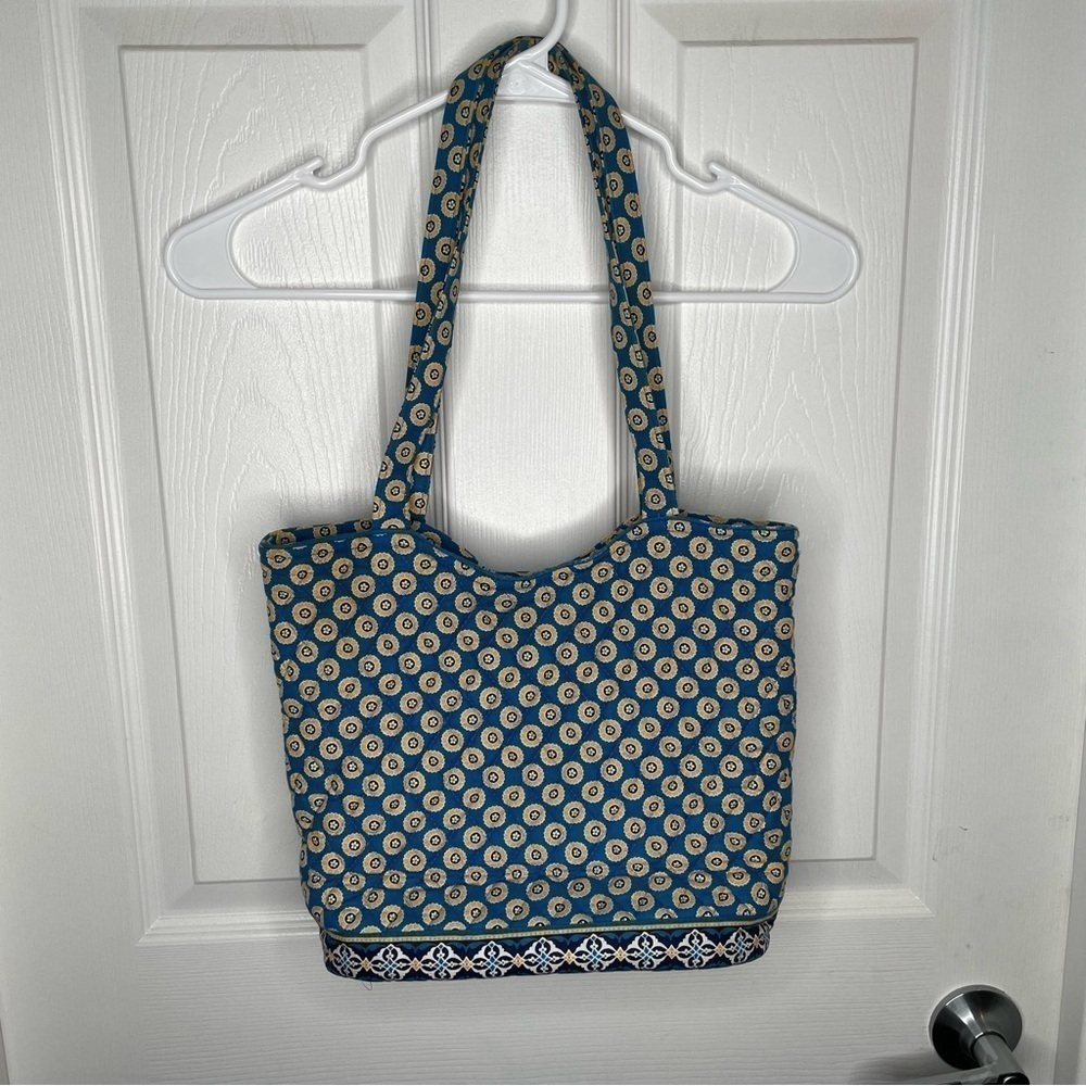 Vera Bradley Quilted Bucket Shoulder Tote in Riviera Blue OS